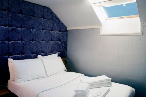 Hotel 24-7 Express Newport  Esterno foto